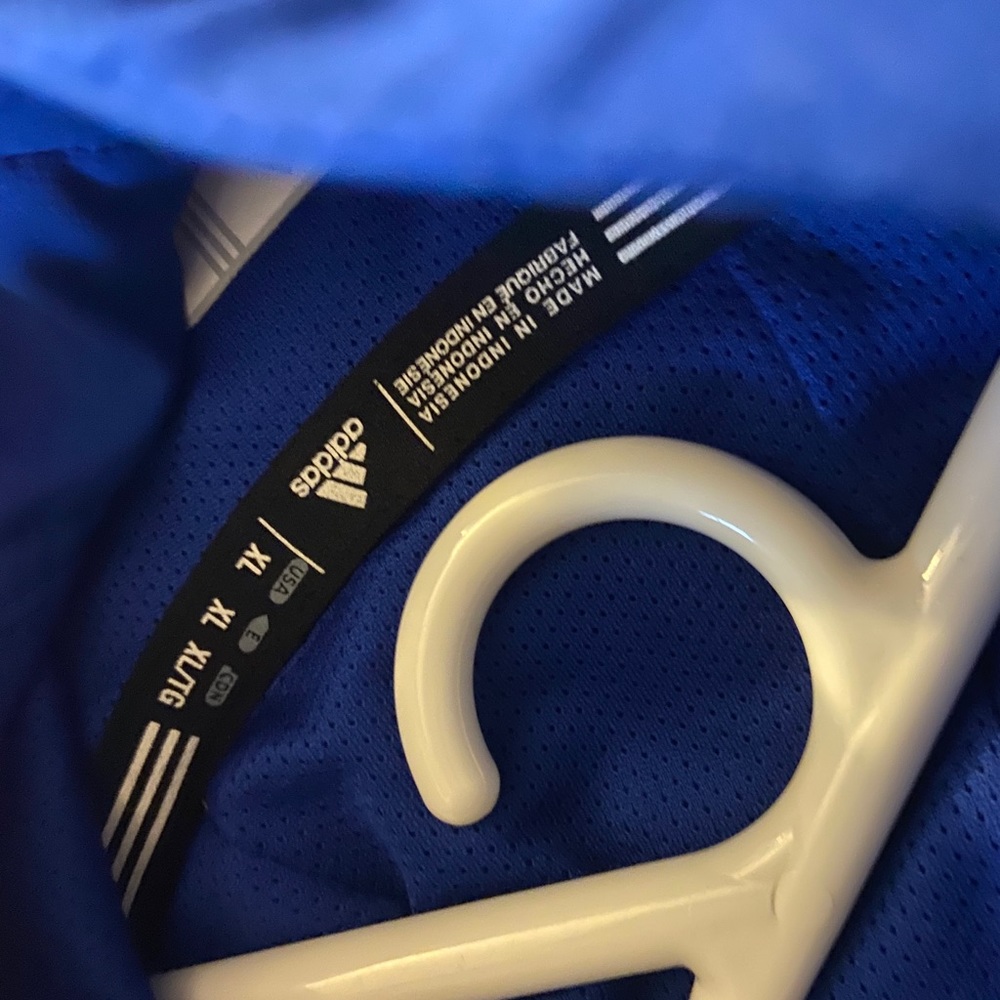 XL Adidas WindBreaker